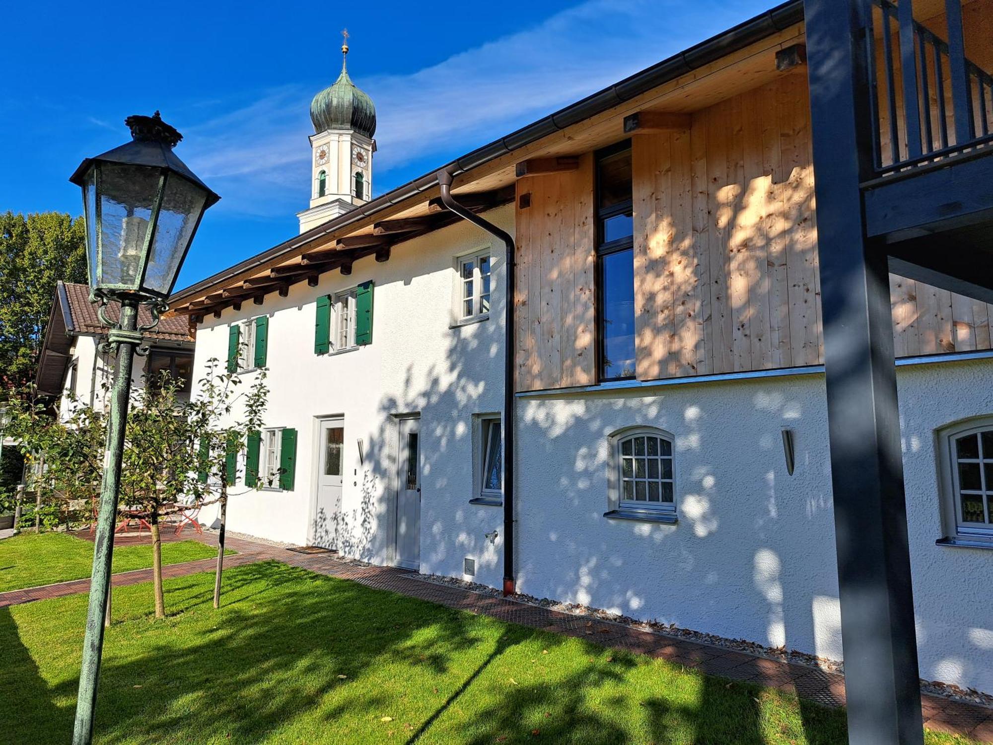 Neu! Ferienwohnungen Im Lueftlmalereck, Hennalahaus Oberammergau Exterior photo
