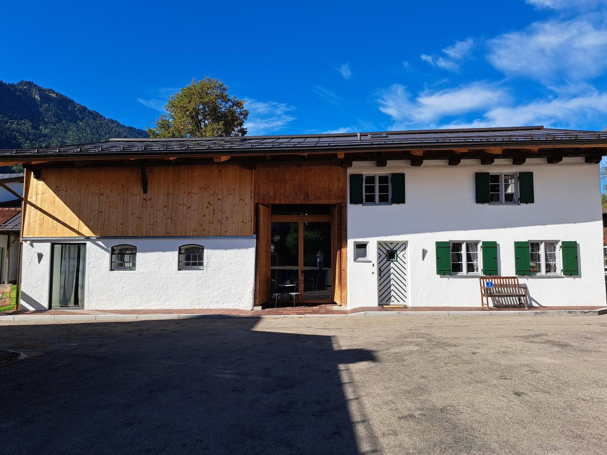 Neu! Ferienwohnungen Im Lueftlmalereck, Hennalahaus Oberammergau Exterior photo