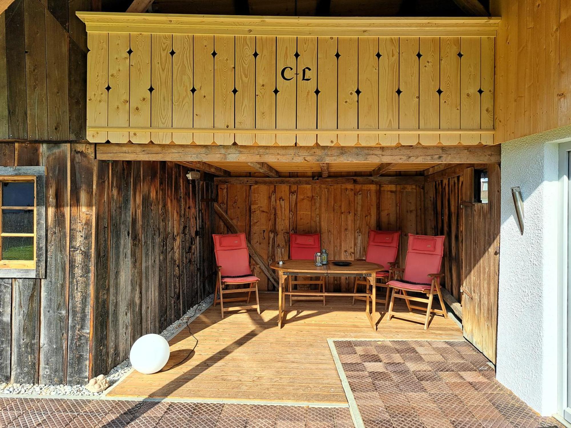 Neu! Ferienwohnungen Im Lueftlmalereck, Hennalahaus Oberammergau Exterior photo
